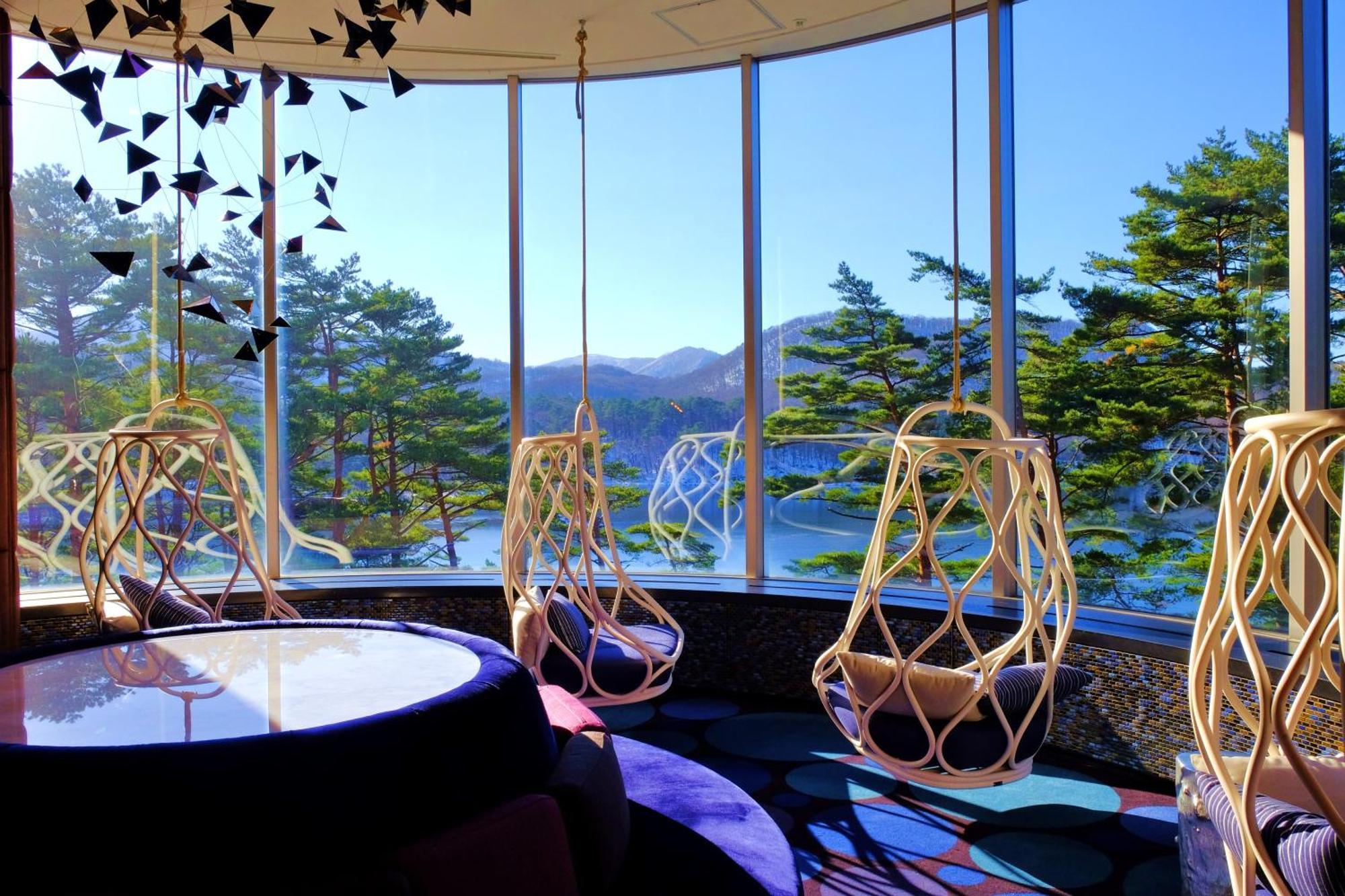 Urabandai Lake Resort Goshiki No Mori Kitashiobara Екстериор снимка