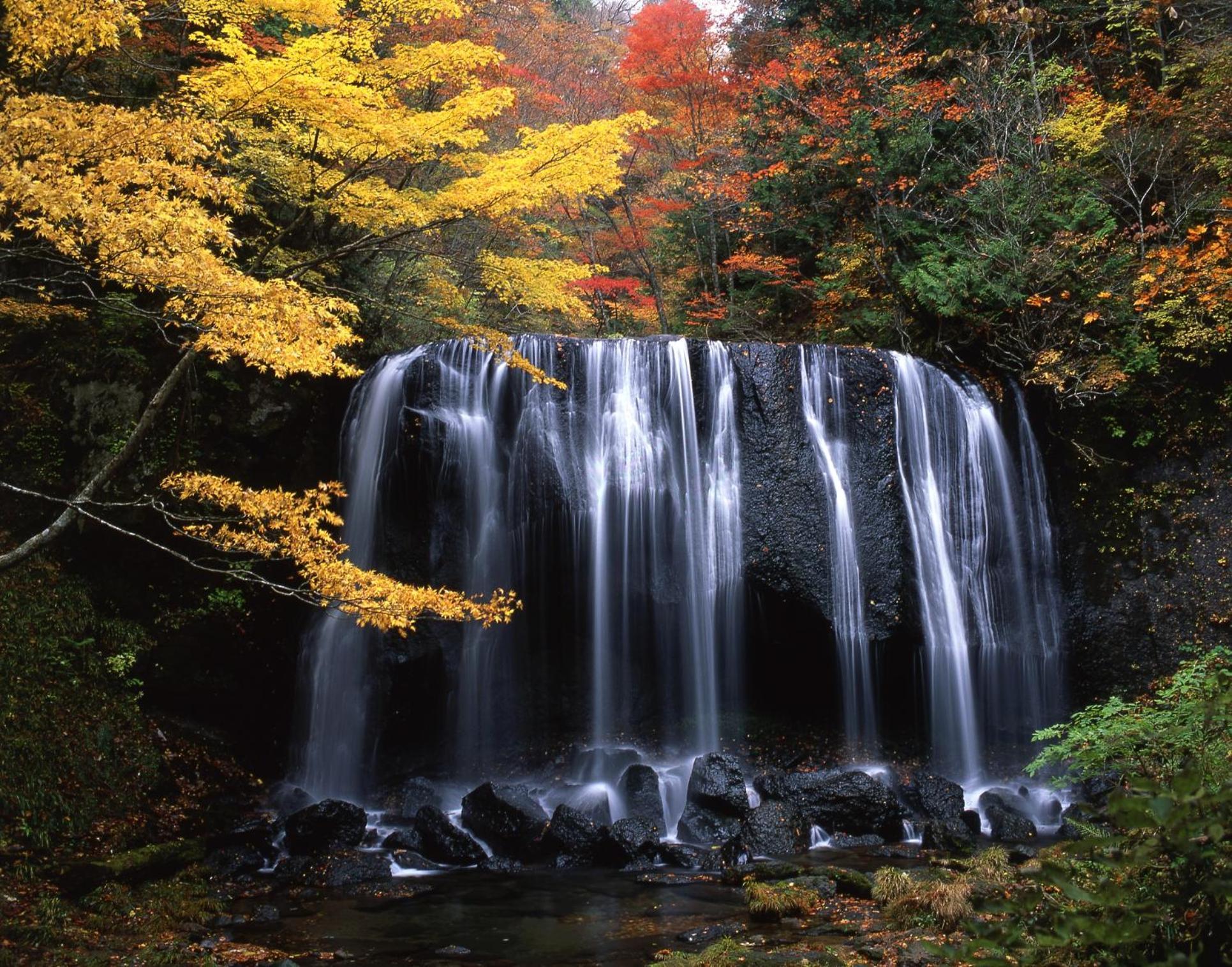 Urabandai Lake Resort Goshiki No Mori Kitashiobara Екстериор снимка