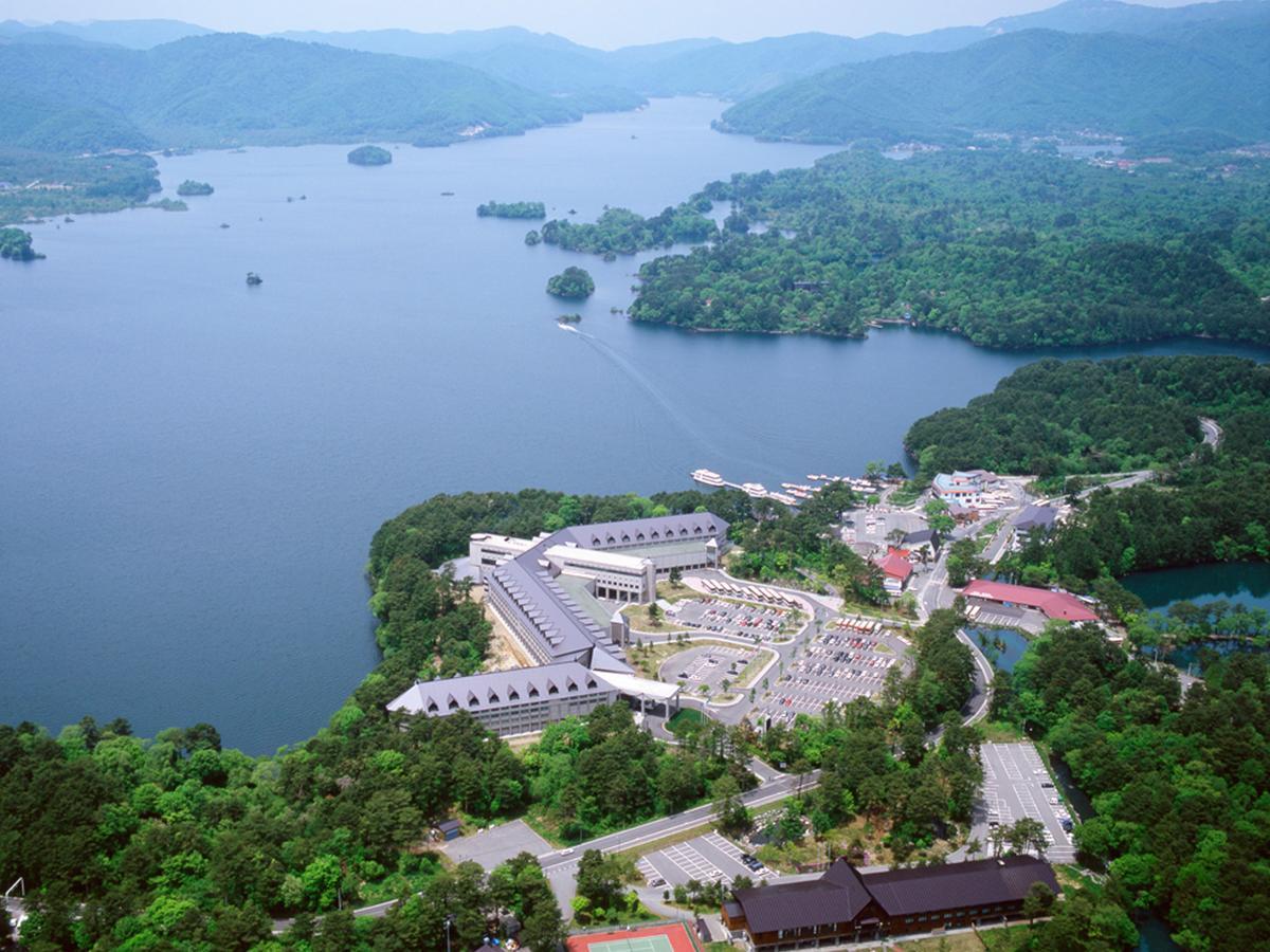 Urabandai Lake Resort Goshiki No Mori Kitashiobara Екстериор снимка