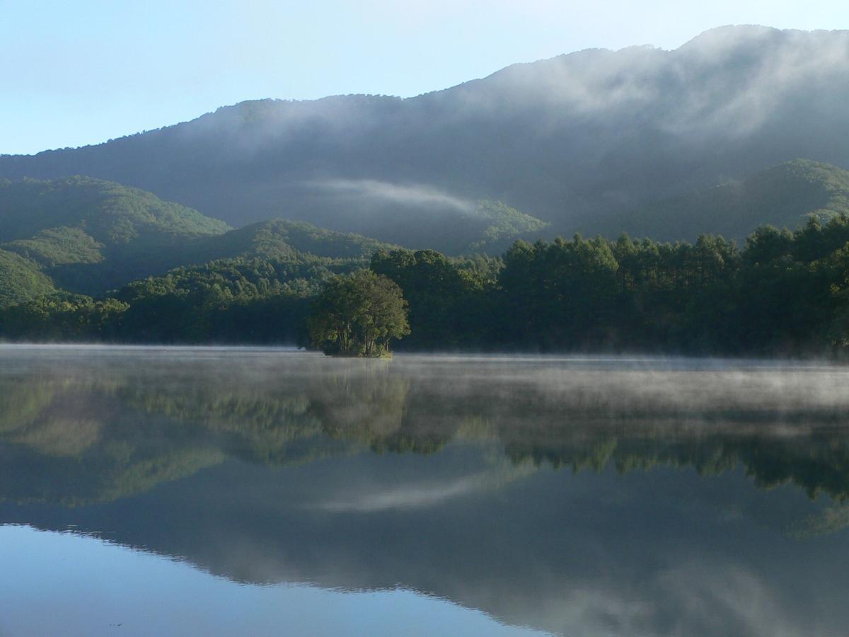 Urabandai Lake Resort Goshiki No Mori Kitashiobara Екстериор снимка